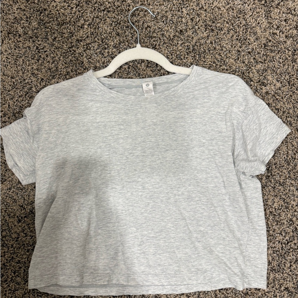 lululemon grey t shirt